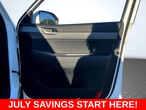 Used 2022 Hyundai Palisade SEL w/ 8P Bench Seat Package FWD image 34
