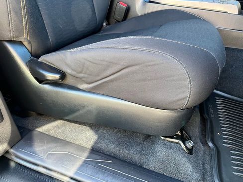 Used 2016 Toyota Tacoma SR5 image 19