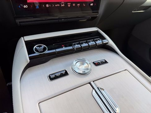 New 2026 Lincoln Navigator Reserve AWD/4WD image 31