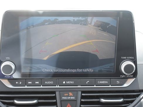 Used 2025 Nissan Altima 2.5 S FWD image 22