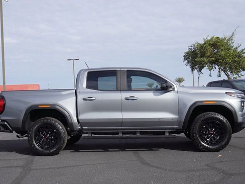 New 2026 GMC Canyon Elevation w/ Convenience Package image 2