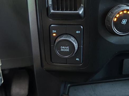 Used 2023 Ford F150 XLT image 25