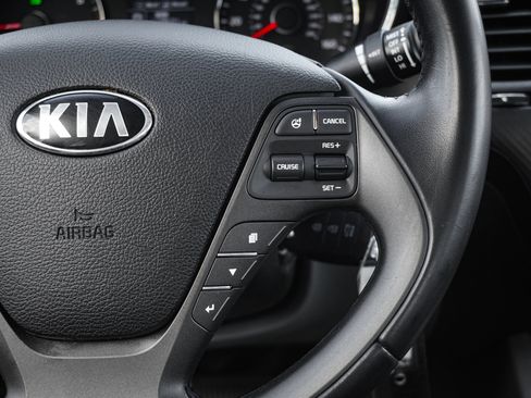 Used 2014 Kia Forte EX image 20