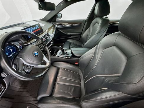 Used 2018 BMW 530i xDrive image 5