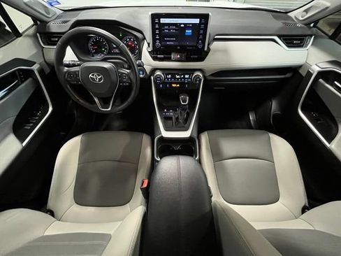 Used 2019 Toyota RAV4 XLE Premium w/ Cold Weather Package FWD image 17