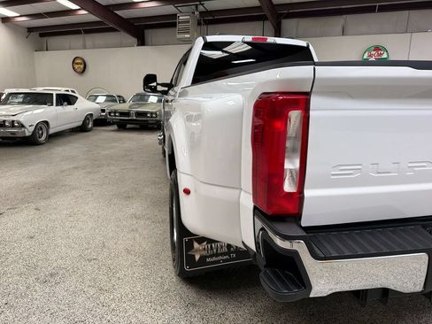 Used 2024 Ford F350 XLT AWD/4WD image 15