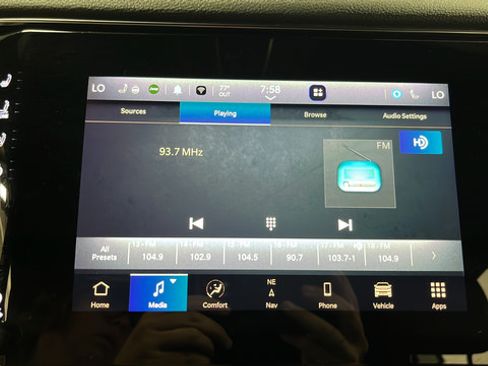 Used 2022 Jeep Wagoneer Series III AWD/4WD image 31