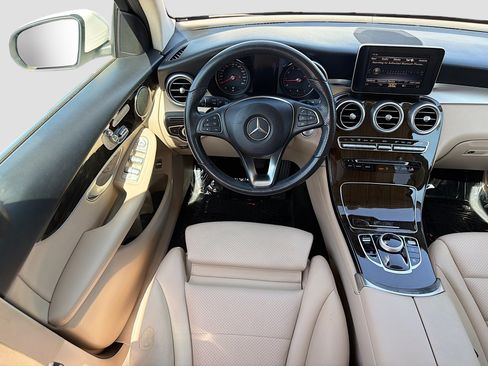 Used 2019 Mercedes-Benz GLC 300 image 16