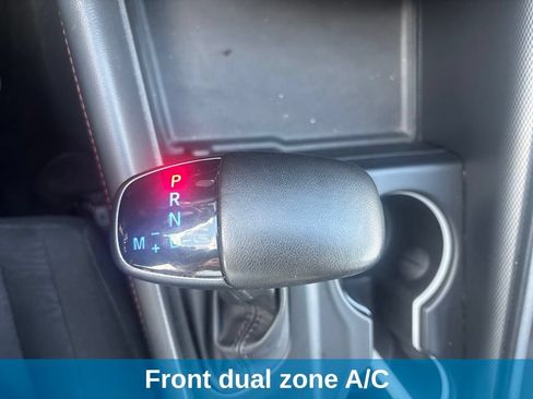 Used 2025 Dodge Durango GT AWD/4WD image 8