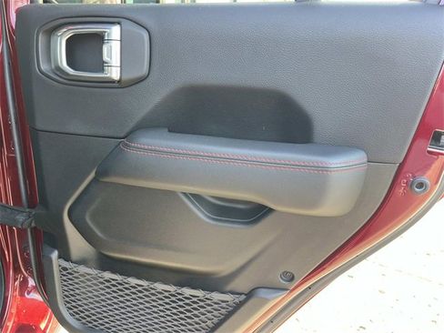 Used 2022 Jeep Gladiator Rubicon w/ LED Lighting Group image 21