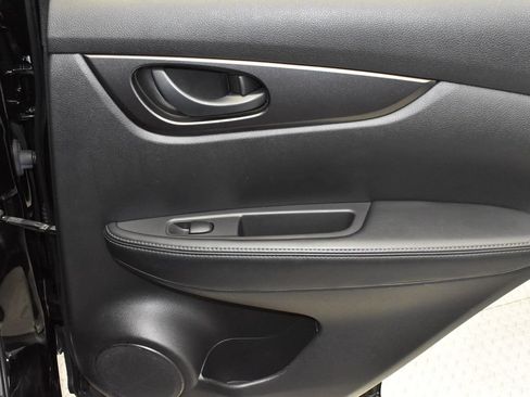 Used 2019 Nissan Rogue Sport S AWD/4WD image 32