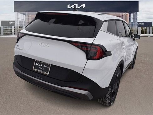 New 2026 Kia Sportage EX image 4