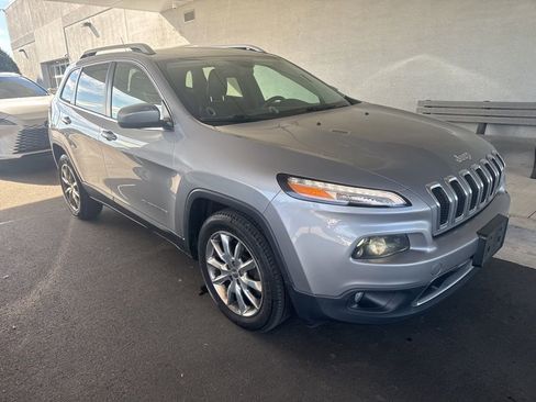 Used 2014 Jeep Cherokee Limited w/ Luxury Group image 2