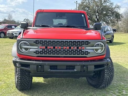 Used 2022 Ford Bronco Badlands image 3