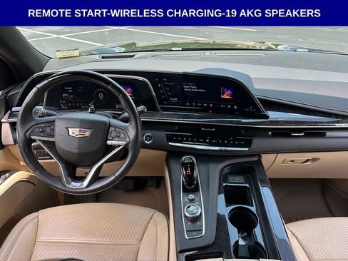 Used 2022 Cadillac Escalade Premium Luxury w/ Performance Package AWD/4WD image 16