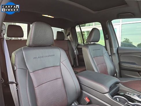 Used 2025 Honda Ridgeline Black Edition image 37