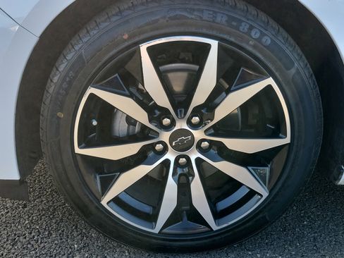 Used 2024 Chevrolet Malibu RS image 24