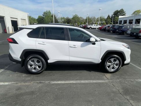Used 2025 Toyota RAV4 XLE w/ Convenience Package FWD image 11
