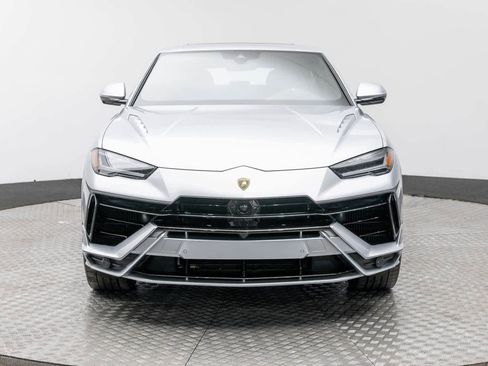 Used 2023 Lamborghini Urus S image 6