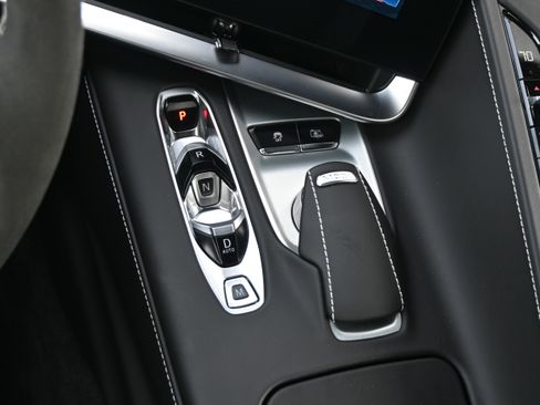 Used 2025 Chevrolet Corvette Stingray Premium Cpe w/ Z51 Performance Package RWD image 28