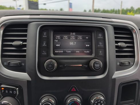 Used 2023 RAM 1500 Classic SLT AWD/4WD image 17
