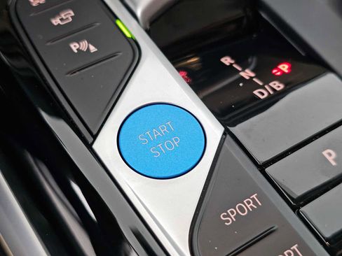 Used 2024 BMW i4 eDrive40 w/ Convenience Package image 29