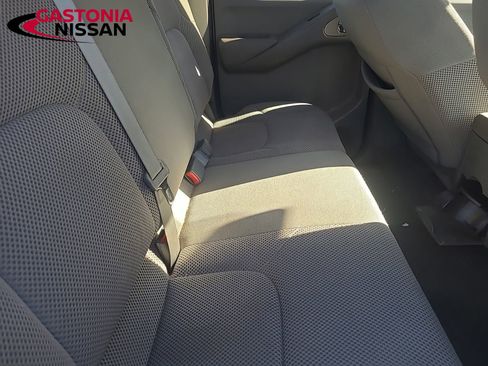 Used 2019 Nissan Frontier SV image 23