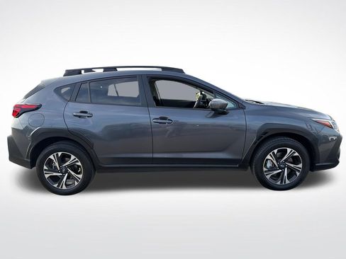 Used 2024 Subaru Crosstrek 2.0i Premium image 8
