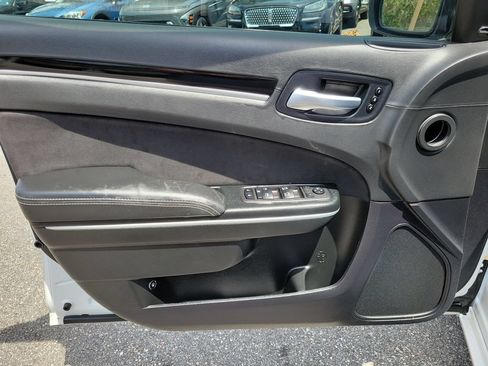 Used 2023 Chrysler 300 C RWD image 17