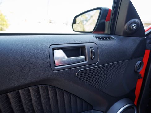 Used 2012 Ford Mustang Shelby GT500 w/ Electronics Pkg image 40