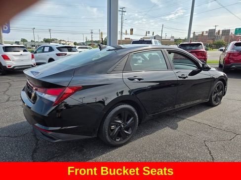 Used 2021 Hyundai Elantra SEL FWD image 9