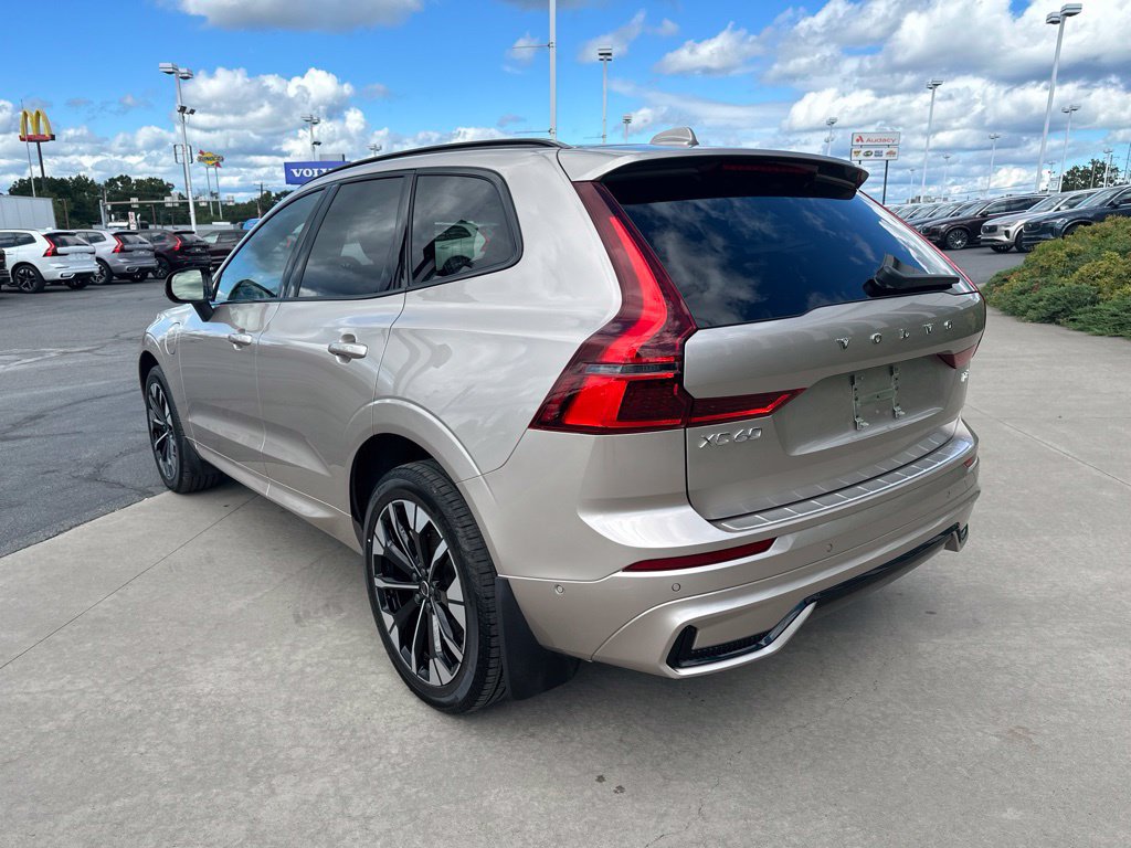 Certified 2026 Volvo XC60 T8 Plus w/ Protection Package Premier AWD/4WD image 7