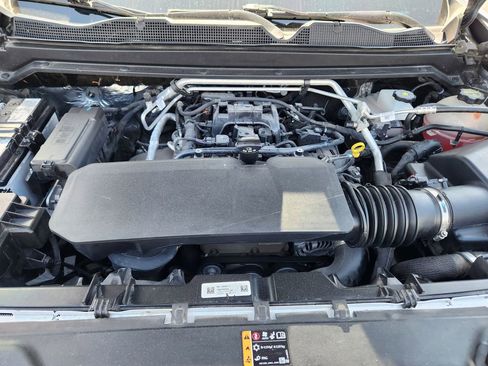 Used 2024 Chevrolet Colorado W/T RWD image 30