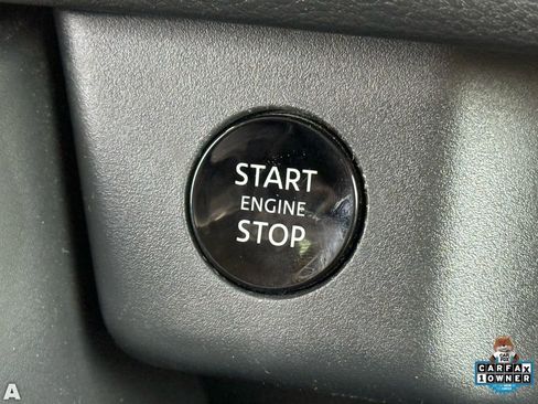 Used 2025 Nissan Rogue SV image 25