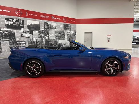 Used 2024 Ford Mustang Premium image 2