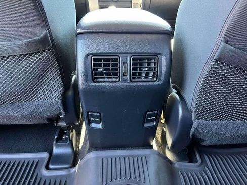 Used 2016 Toyota 4Runner SR5 AWD/4WD image 16