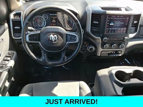 Used 2019 RAM 1500 Big Horn AWD/4WD image 11