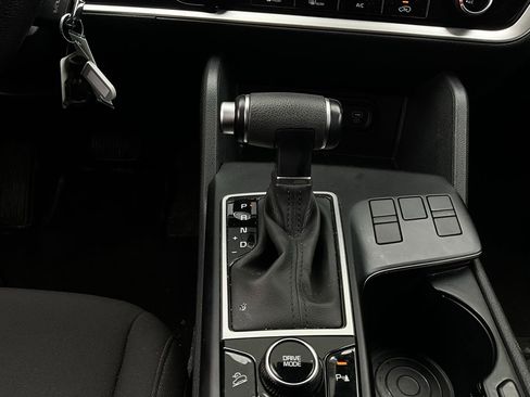 Used 2025 Kia Sportage LX image 22