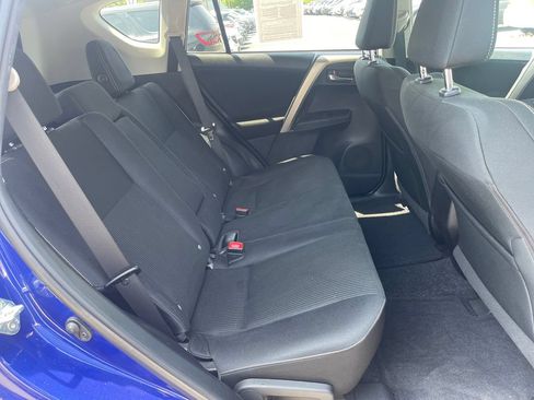 Used 2015 Toyota RAV4 XLE AWD/4WD image 18