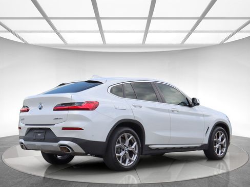 Used 2023 BMW X4 xDrive30i w/ Parking Assistance Package AWD/4WD image 8