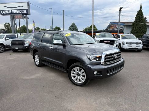 Used 2017 Toyota Sequoia Platinum AWD/4WD image 2