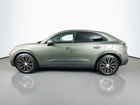 Used 2024 Porsche Macan 4 Electric image 2
