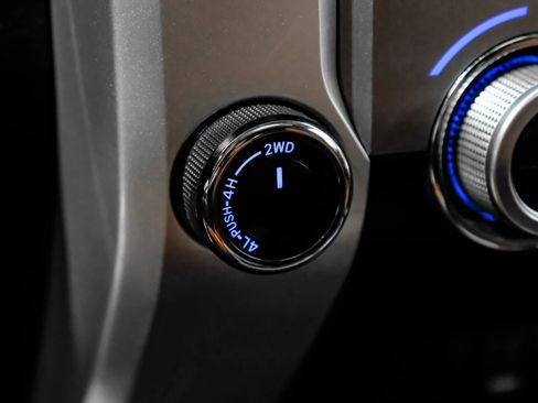 Used 2017 Toyota Tundra 1794 Edition image 39