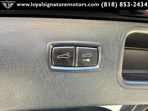 Used 2020 Porsche Macan AWD/4WD image 9
