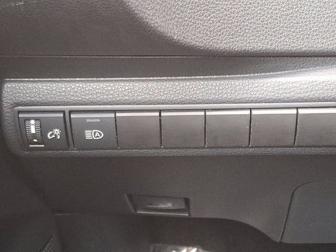 Used 2022 Toyota Corolla LE image 22