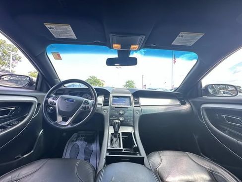 Used 2016 Ford Taurus SEL w/ Equipment Group 201A FWD image 13