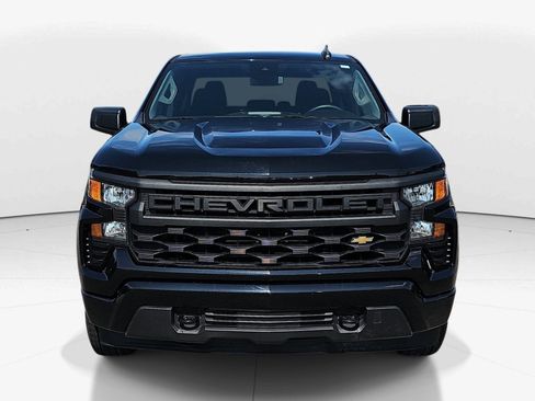 Used 2023 Chevrolet Silverado 1500 Custom RWD image 9