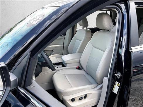 Used 2023 Volkswagen Atlas SE FWD image 26