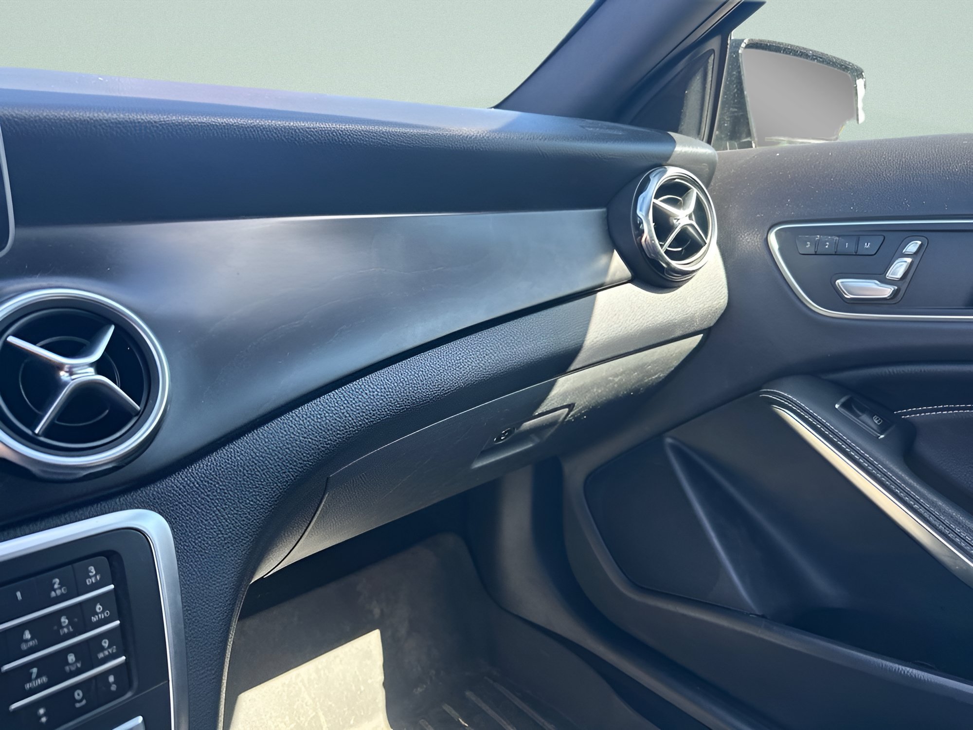 Used 2019 Mercedes-Benz GLA 250 4MATIC image 25
