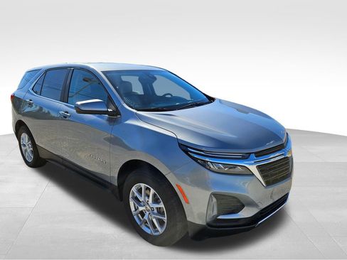 Used 2024 Chevrolet Equinox LT image 4